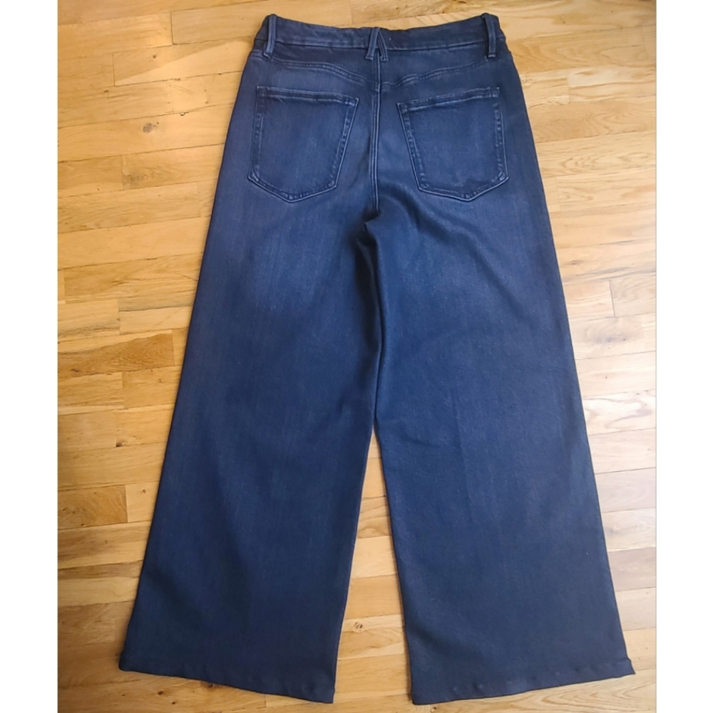 Good American Women's Wide Leg Flare Jeans - Medium & Dark Blue Wash - Picture 10 of 15